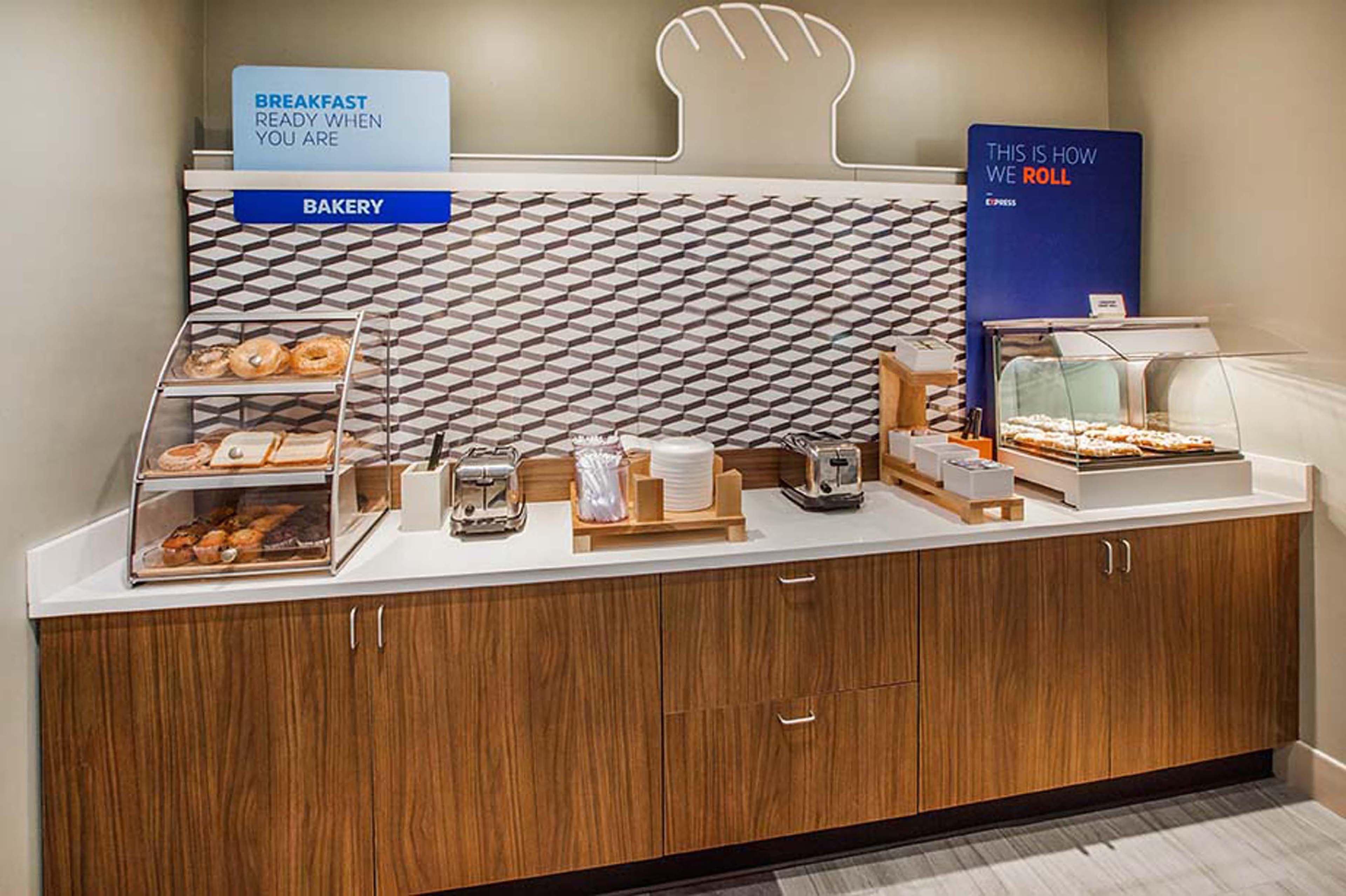 Holiday Inn Express & Suites - Green Bay East By Ihg Buitenkant foto