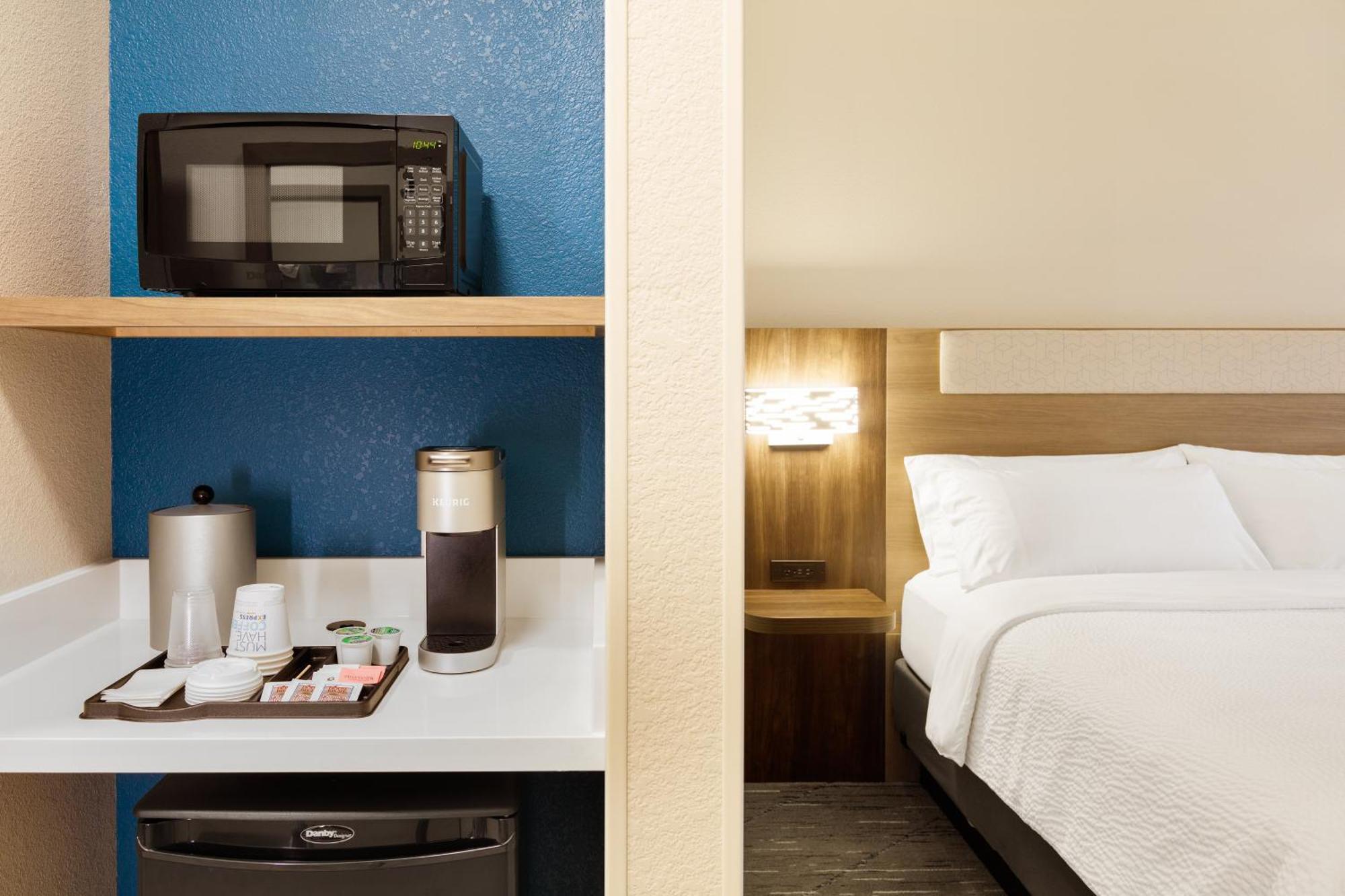 Holiday Inn Express & Suites - Green Bay East By Ihg Buitenkant foto
