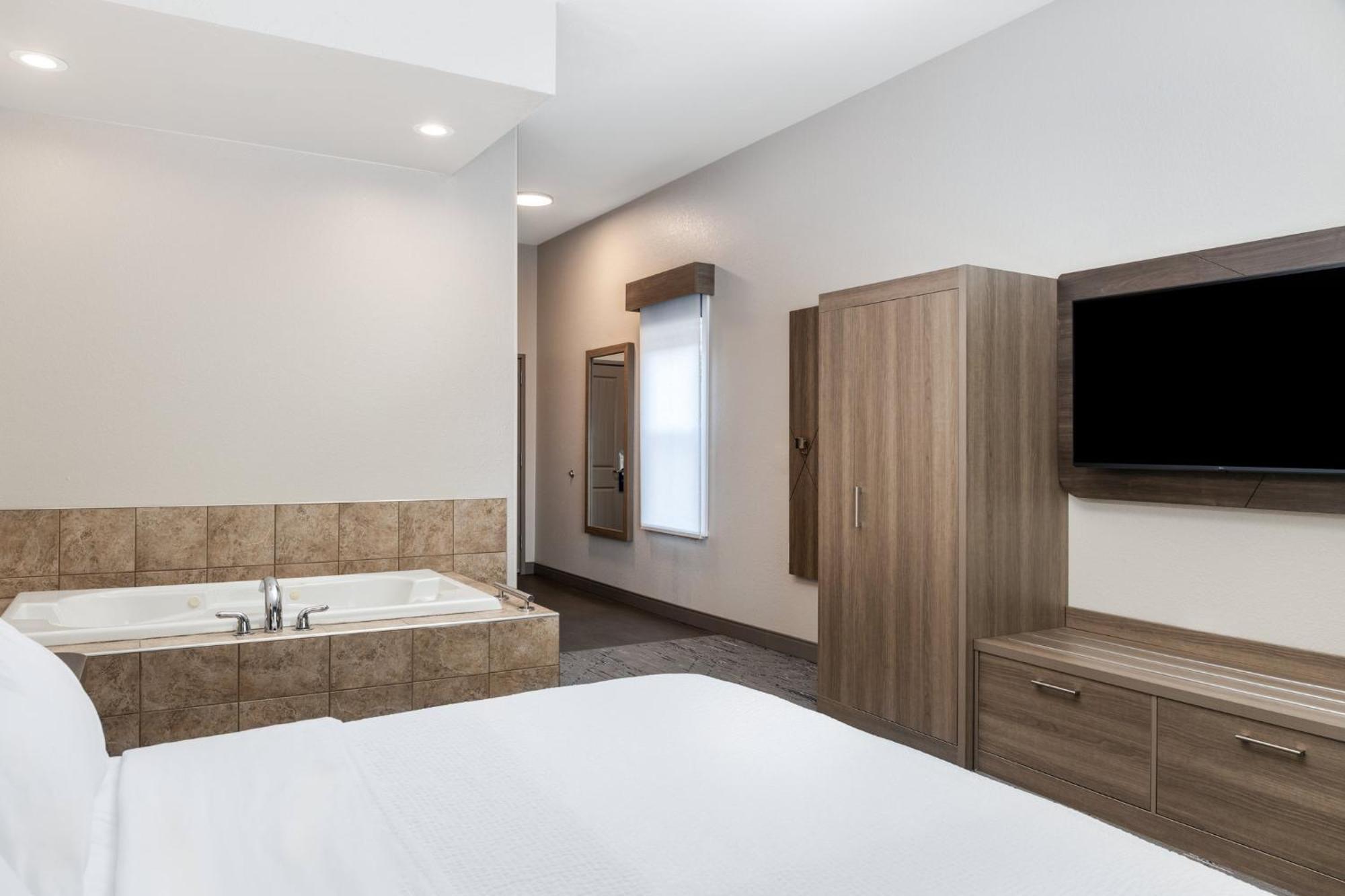 Holiday Inn Express & Suites - Green Bay East By Ihg Buitenkant foto